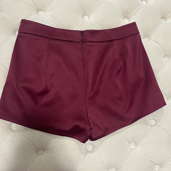 Express Skort - Picture 3 of 7
